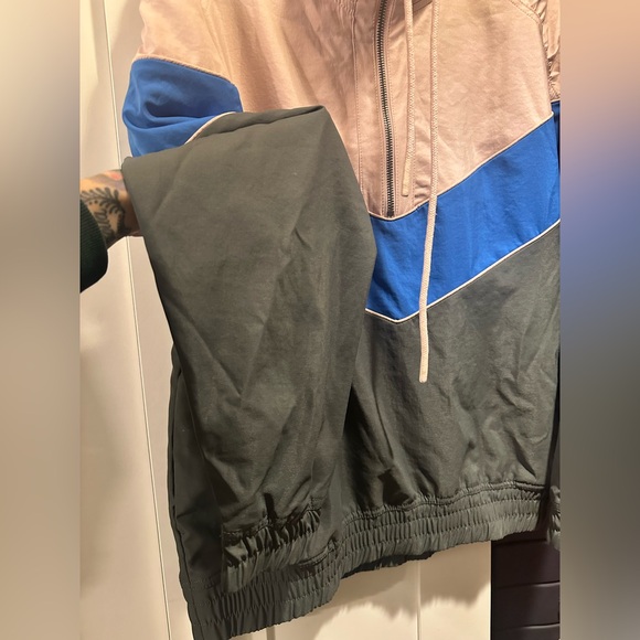 NWOT Free People Movement Walk The Line Colorblock Pullover - Picture 7 of 13